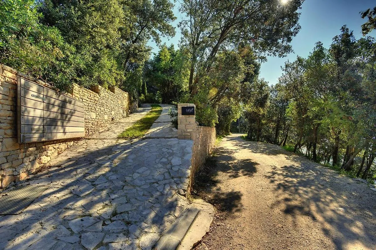 Mala Villa Krnica